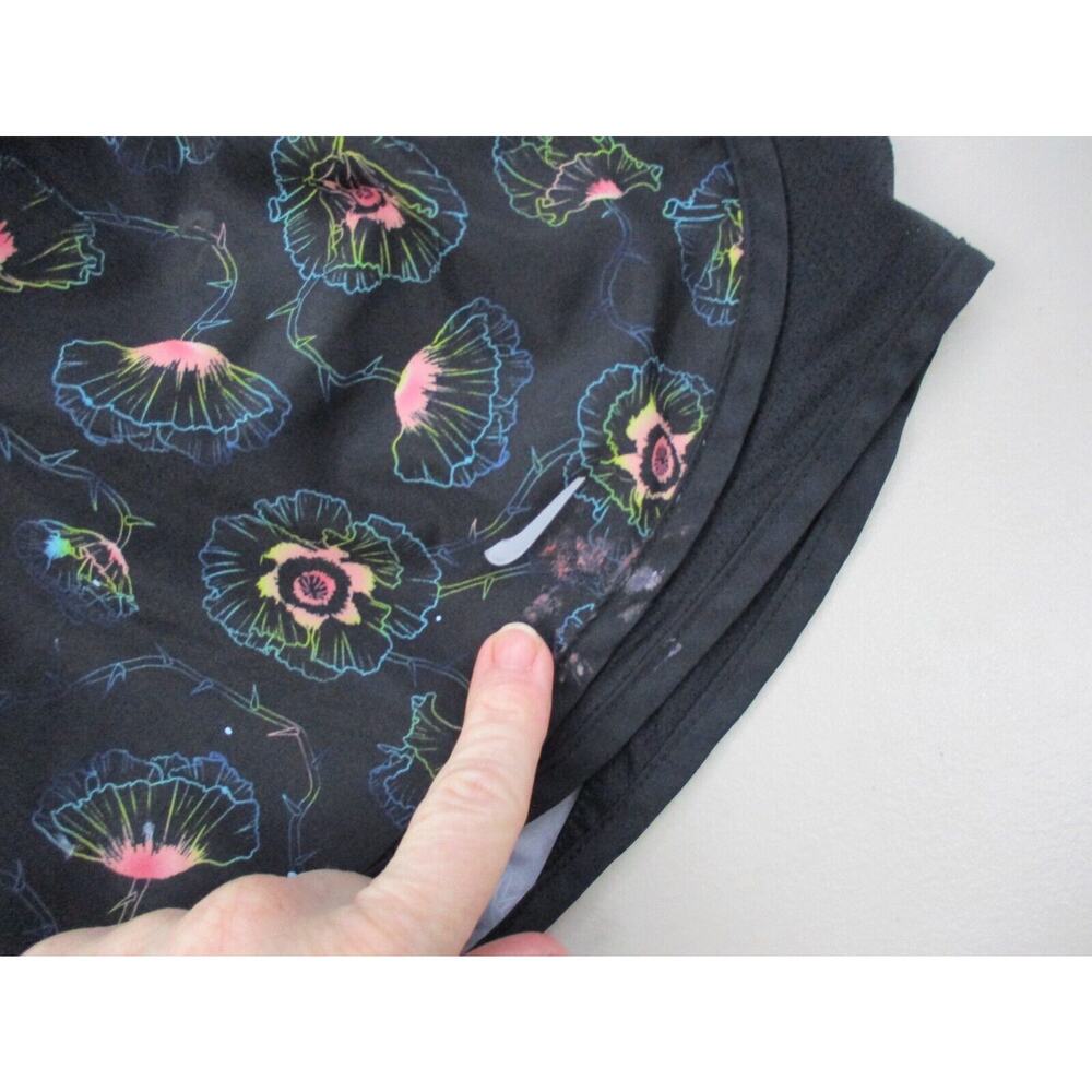 Nike Dri Fit Tempo Floral Print Running Shorts Womens XS Black Lined AH7124-011 - Picture 2 of 11